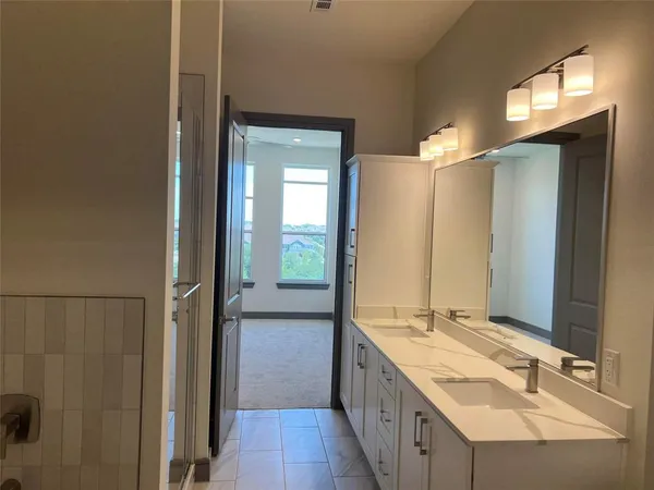 $2,250 | 2700 Old Denton Road, Unit 4440, Carrollton, TX 75007