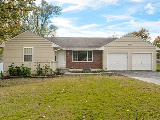 $223,800 | 4609 Northeast 43rd Terrace, Kansas City, MO 64117
