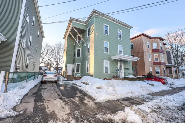 $635,000 | 180 Beech Street, Manchester, NH 03103