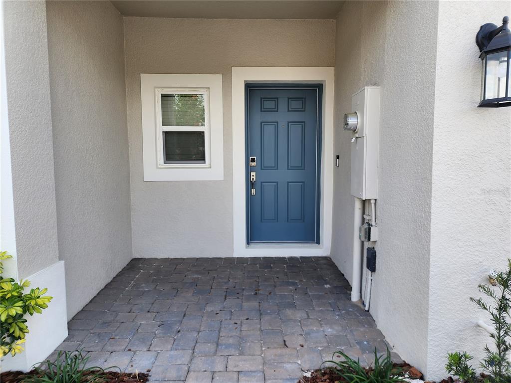 2620 Penguin Boulevard Davenport, FL 33837 - Photo 13 of 14 an empty room with windows