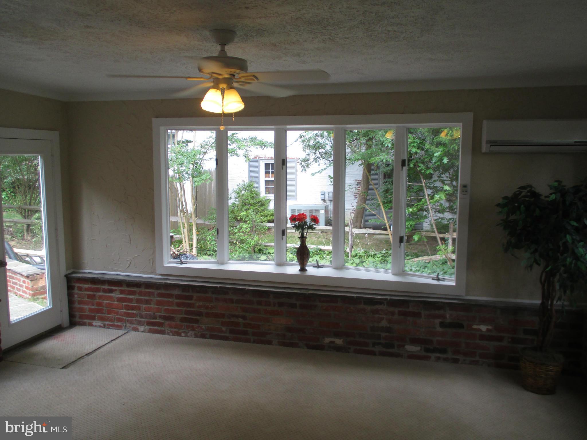9611 Byeforde Road Kensington, MD 20895 - Photo 10 of 21 Family Room