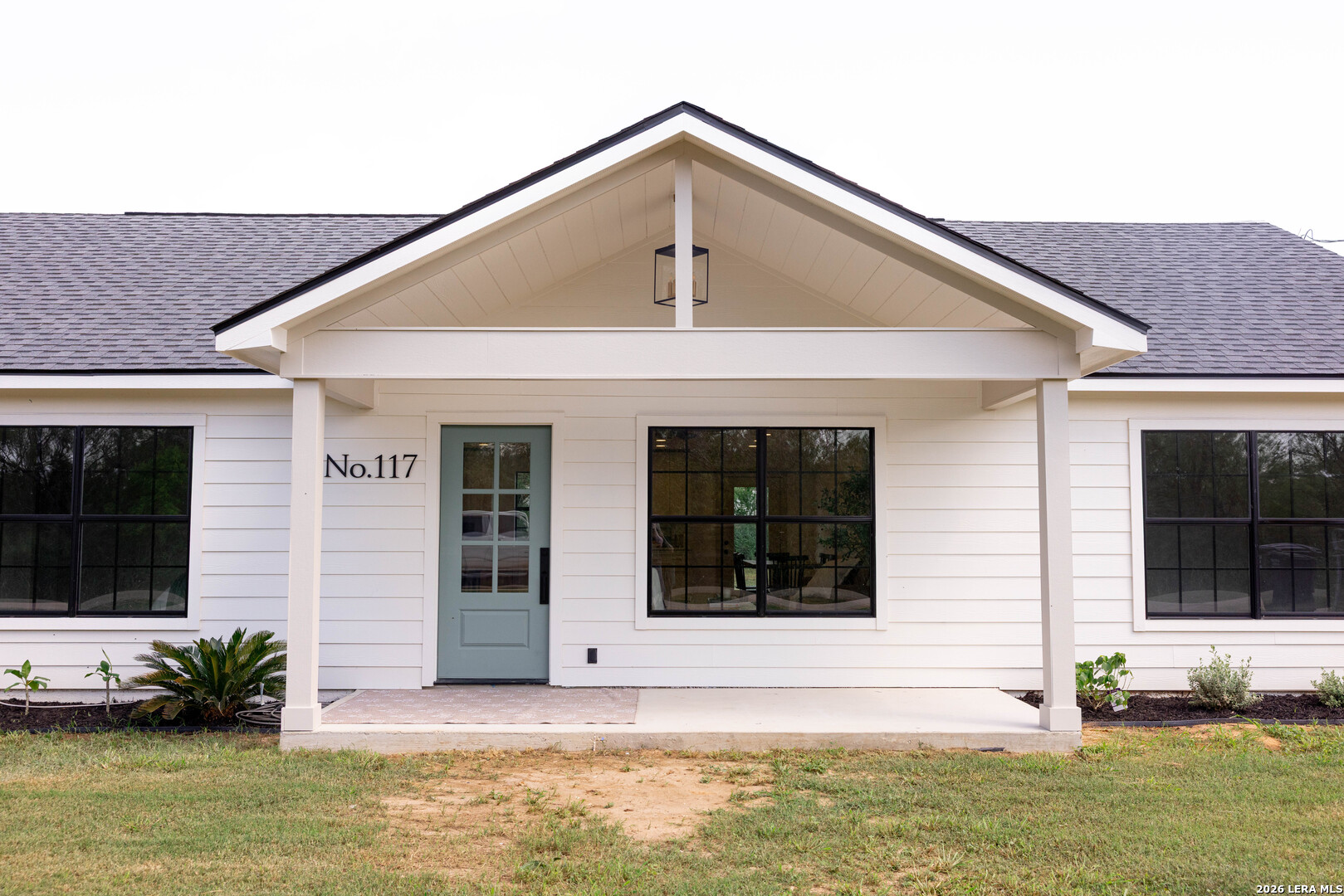 117 Cemetery Road Charlotte, TX 78011 - Photo 1 of 24