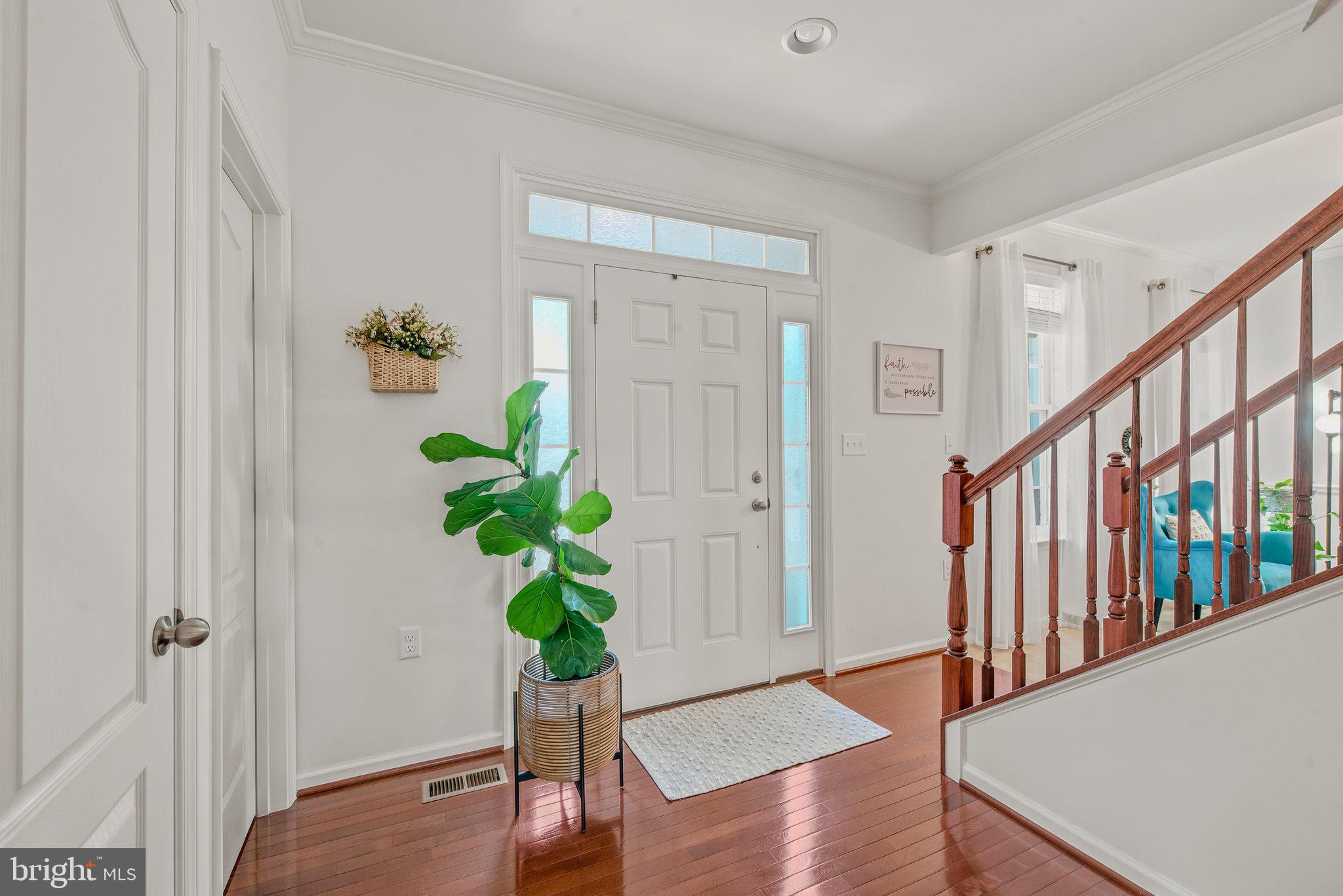 425 Lawrence Road Gerrardstown, WV 25420 - Photo 4 of 51 Foyer