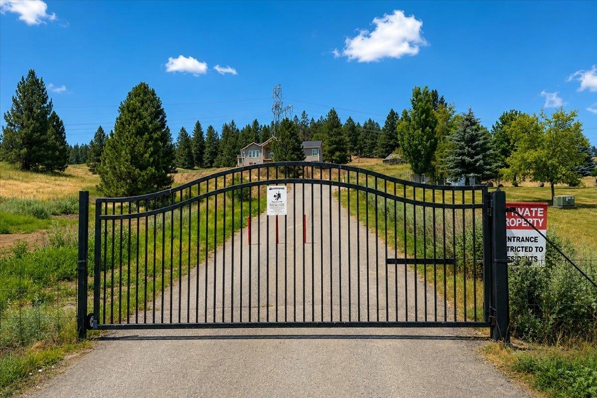 16211 East Jacobs Lane Spokane, WA 99217 - Photo 7 of 43