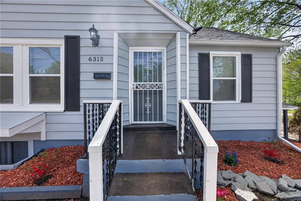 6315 East Red Bridge Road Kansas City, MO 64134 - Photo 5 of 34