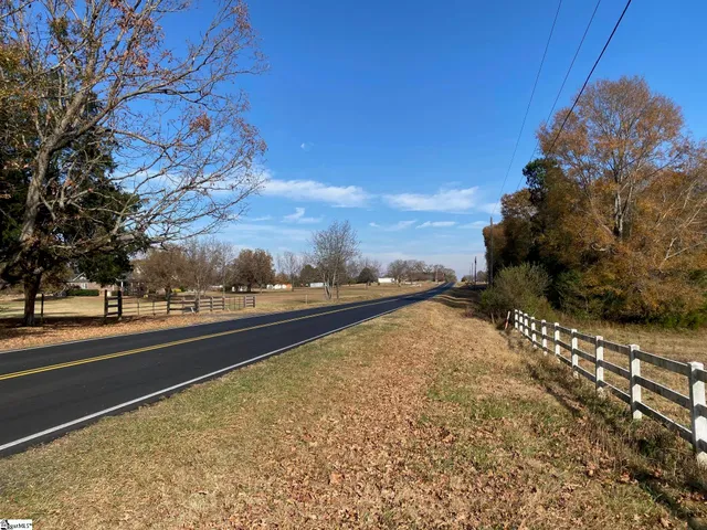 $300,000 | 0 252nd Highway, Laurens, SC 29360
