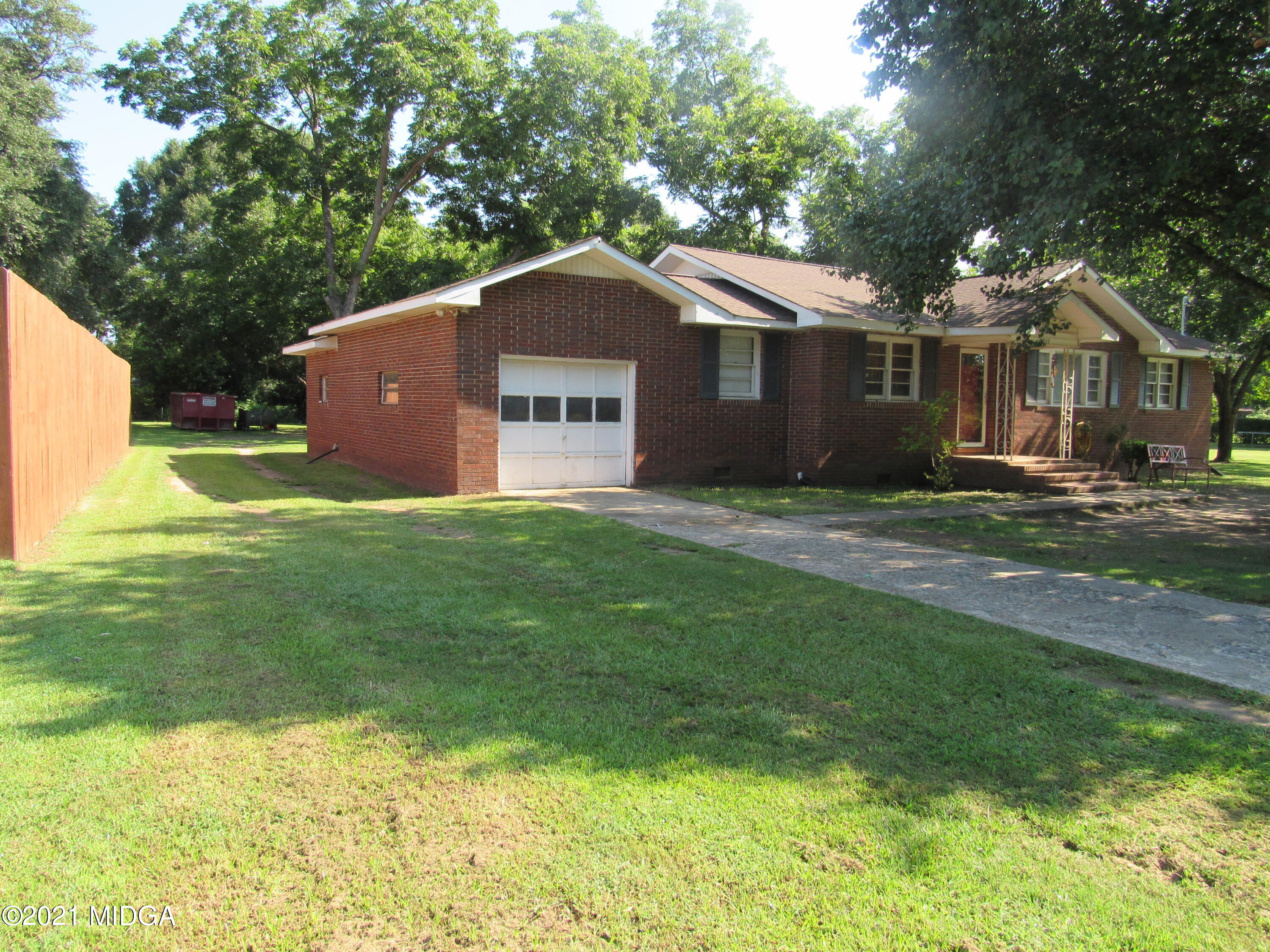2857 Allen Road Macon, GA 31216 - Photo 1 of 21 Front View