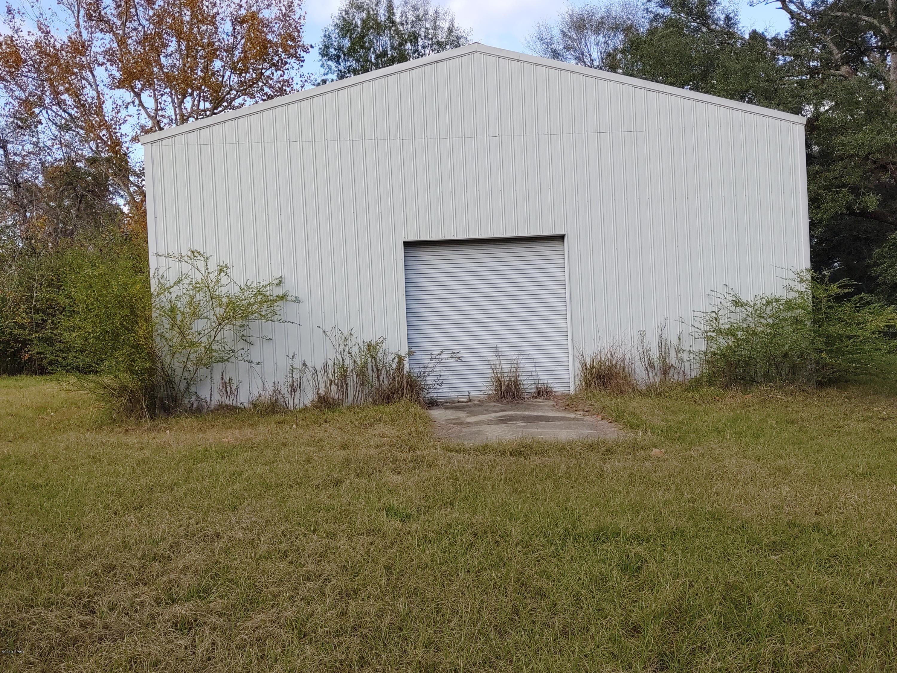 5218 Galloway Road Graceville, FL 32440 - Photo 10 of 32