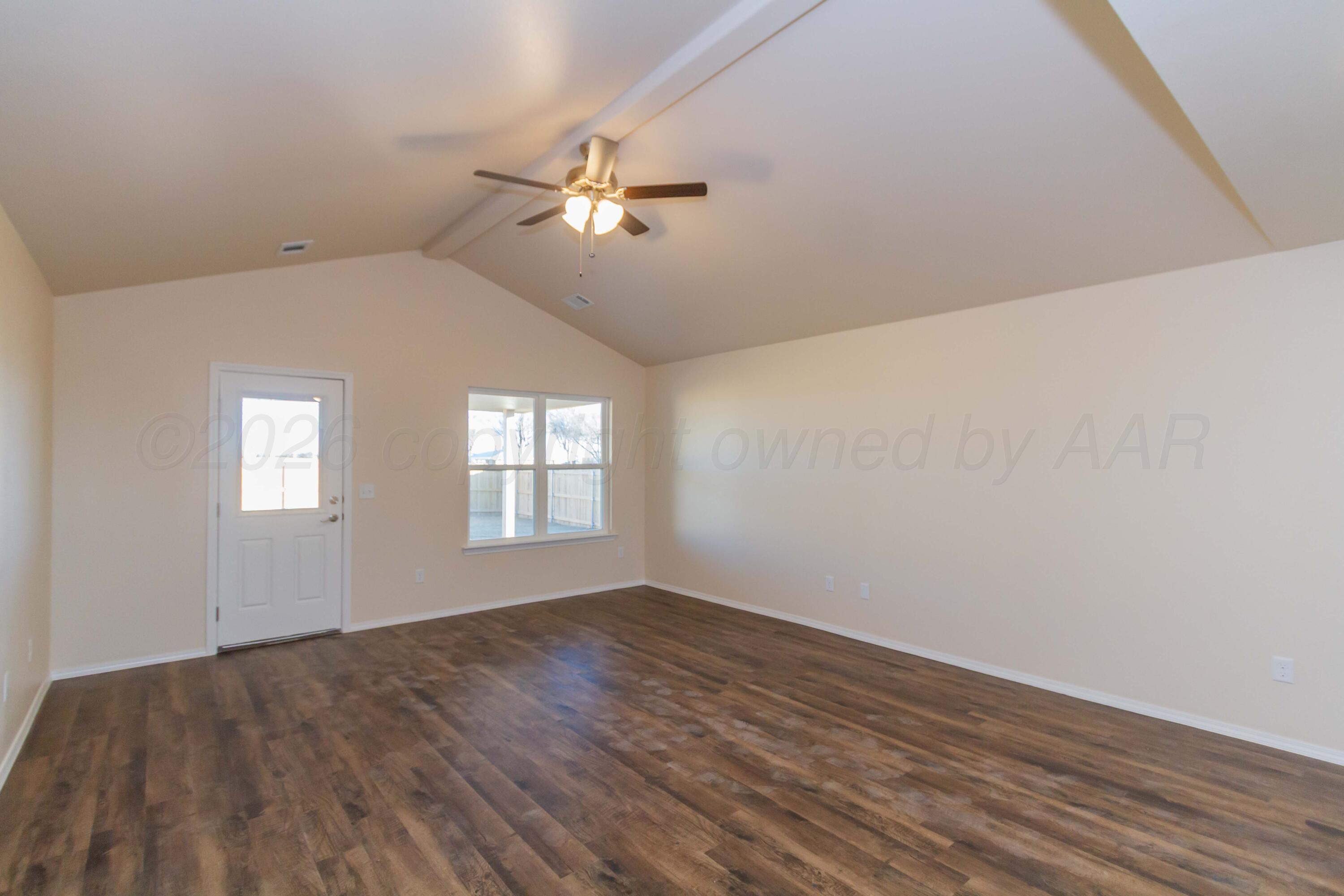 4610 Locker Street Amarillo, TX 79118 - Photo 2 of 29 LIVING ROOM