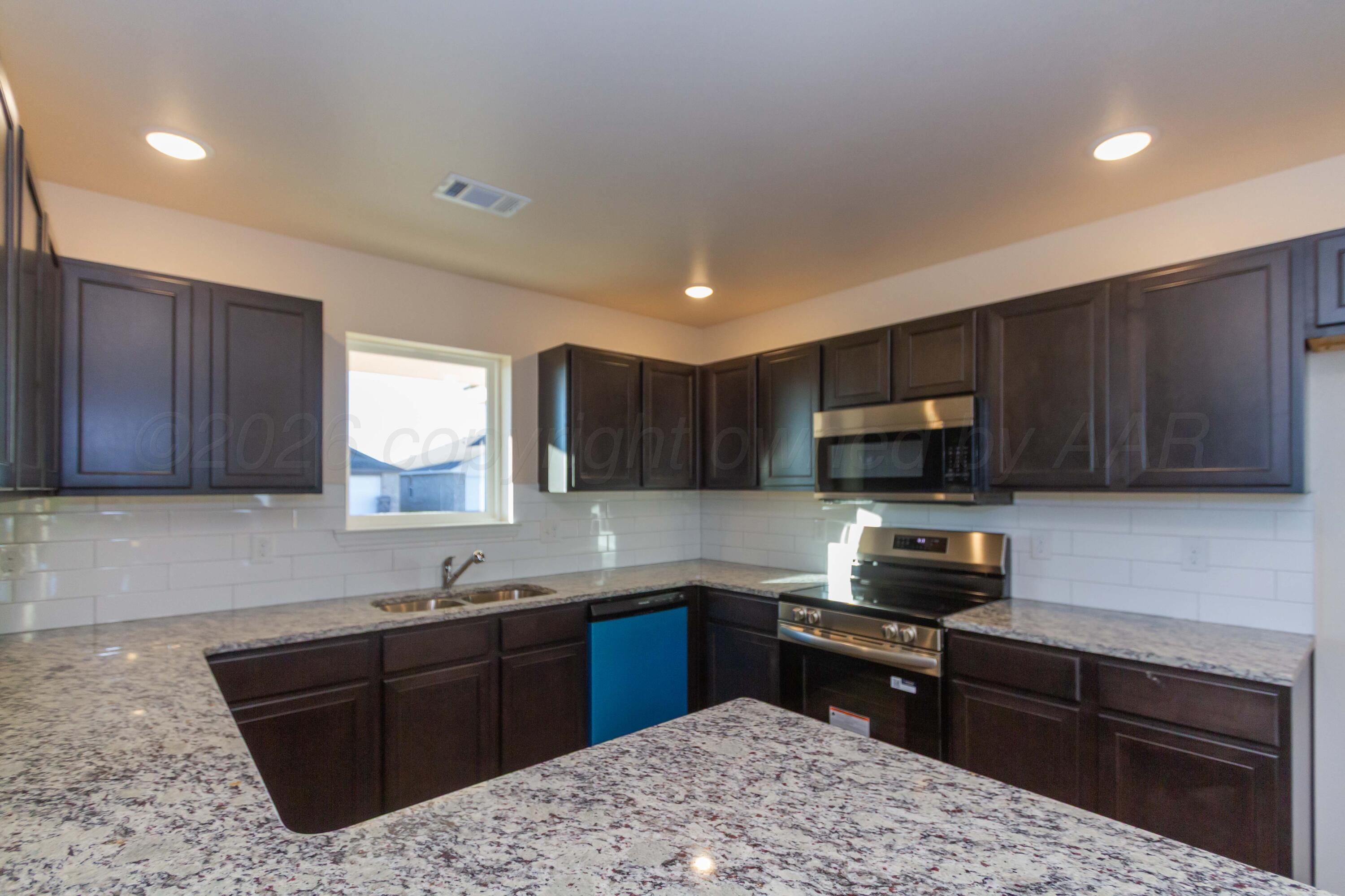 4610 Locker Street Amarillo, TX 79118 - Photo 5 of 29 KITCHEN