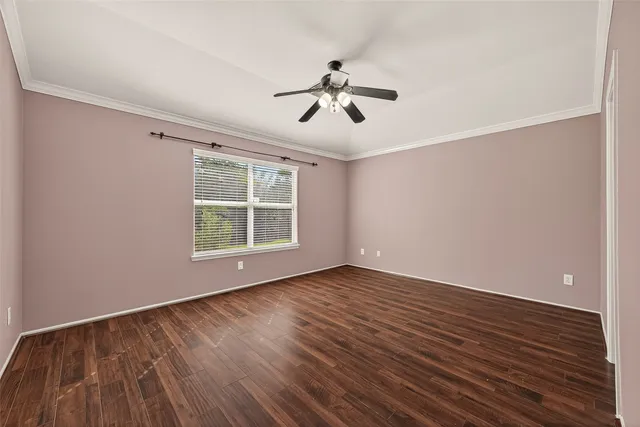 $2,200 | 13002 Trail Manor Drive, Pearland, TX 77584