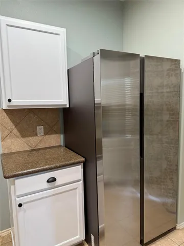 $2,200 | 13002 Trail Manor Drive, Pearland, TX 77584