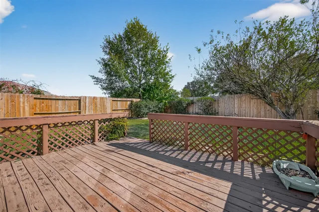 $2,200 | 13002 Trail Manor Drive, Pearland, TX 77584