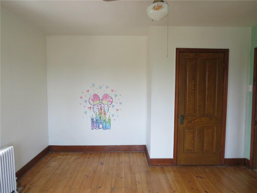 127 Maple Street Rochester, PA 15074 - Photo 5 of 39