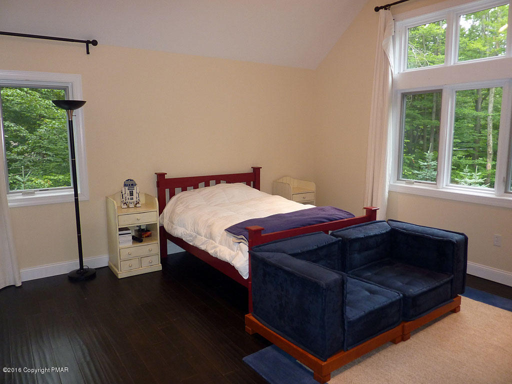 2141 Red Spruce Road Pocono Pines, PA 18350 - Photo 47 of 64 CumminsBedrm4