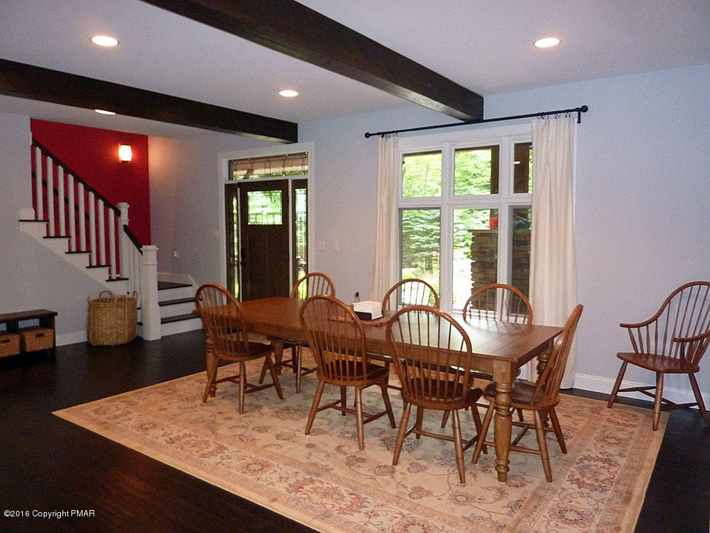 2141 Red Spruce Road Pocono Pines, PA 18350 - Photo 6 of 64 CumminsDining