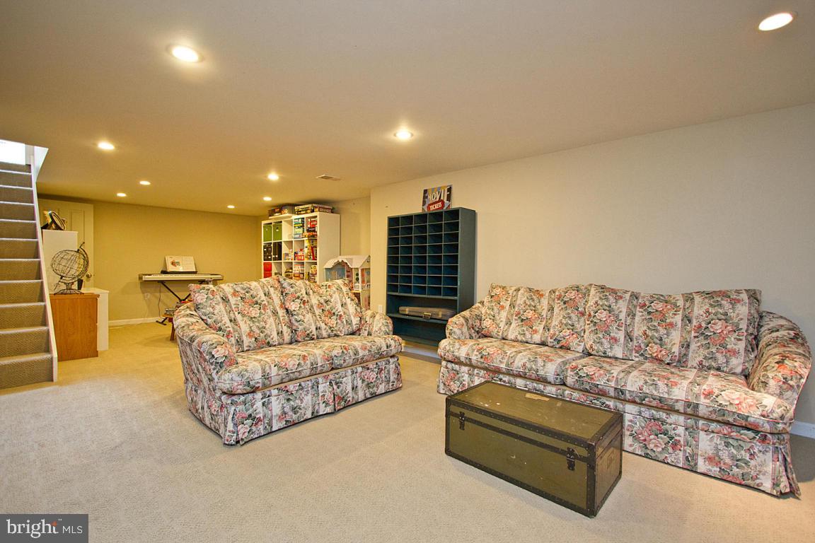22 Sycamore Road Ephrata, PA 17522 - Photo 28 of 38 Gallery Image 28