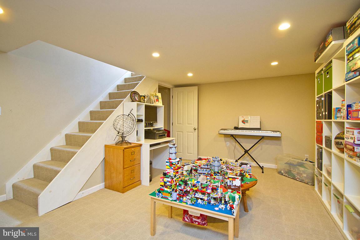 22 Sycamore Road Ephrata, PA 17522 - Photo 30 of 38 Gallery Image 30