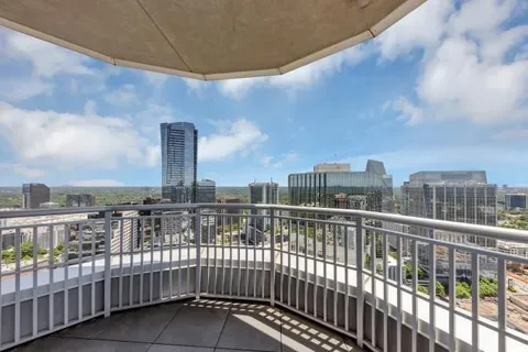 $250,000 | 3338 Peachtree Road Northeast, Unit 1105, Atlanta, GA 30326