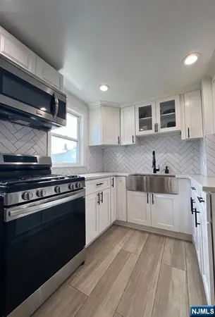 $2,600 | 2 MacArthur Avenue, Unit 1, Lodi, NJ 07644