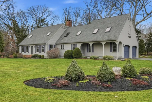 $1,995,000 | 19 Nemasket Road, Falmouth, MA 02540