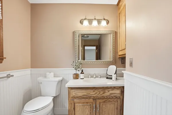 $1,995,000 | 19 Nemasket Road, Falmouth, MA 02540