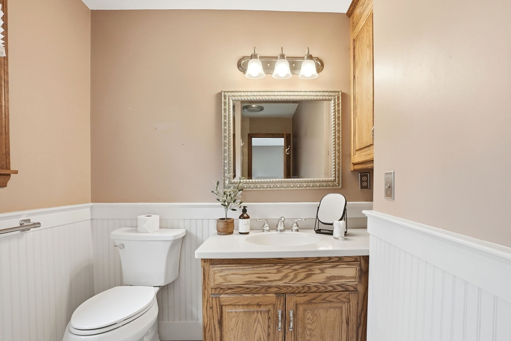 19 Nemasket Road Falmouth, MA 02540 - Photo 19 of 41