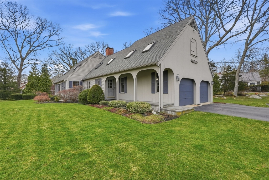 19 Nemasket Road Falmouth, MA 02540 - Photo 33 of 41