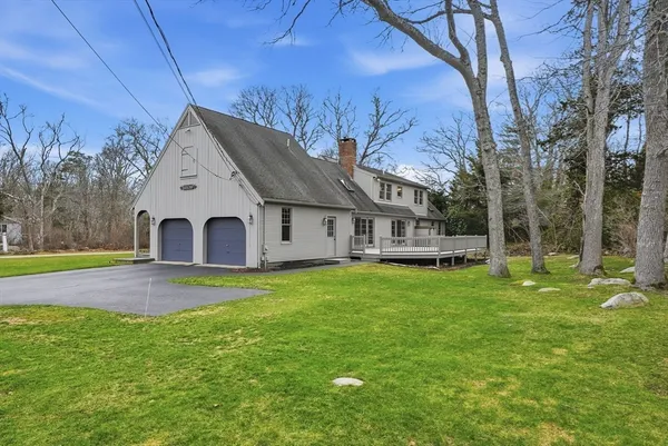$1,995,000 | 19 Nemasket Road, Falmouth, MA 02540