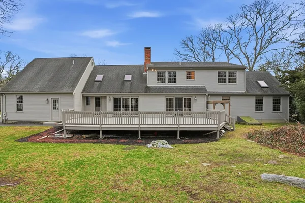 $1,995,000 | 19 Nemasket Road, Falmouth, MA 02540