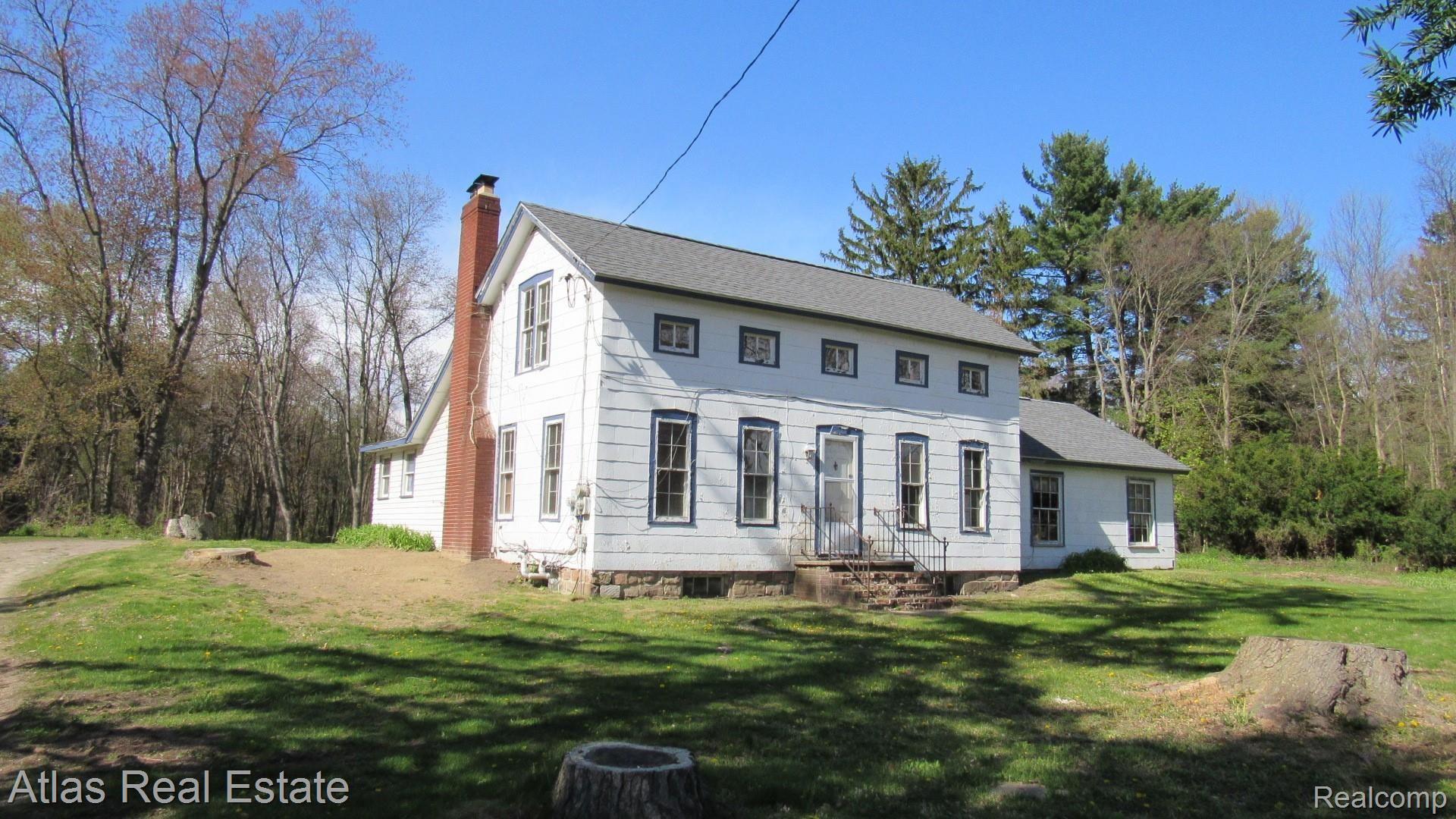 6050 Tripp Road Holly, MI 48442 - Photo 1 of 21 IMG_2267.JPG