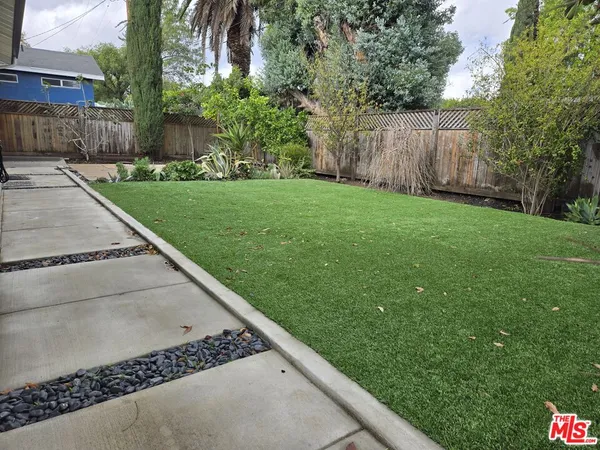 $5,999 | 17601 Rhoda Street, Encino, CA 91316