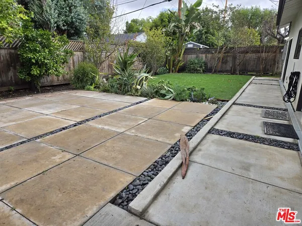 $5,999 | 17601 Rhoda Street, Encino, CA 91316