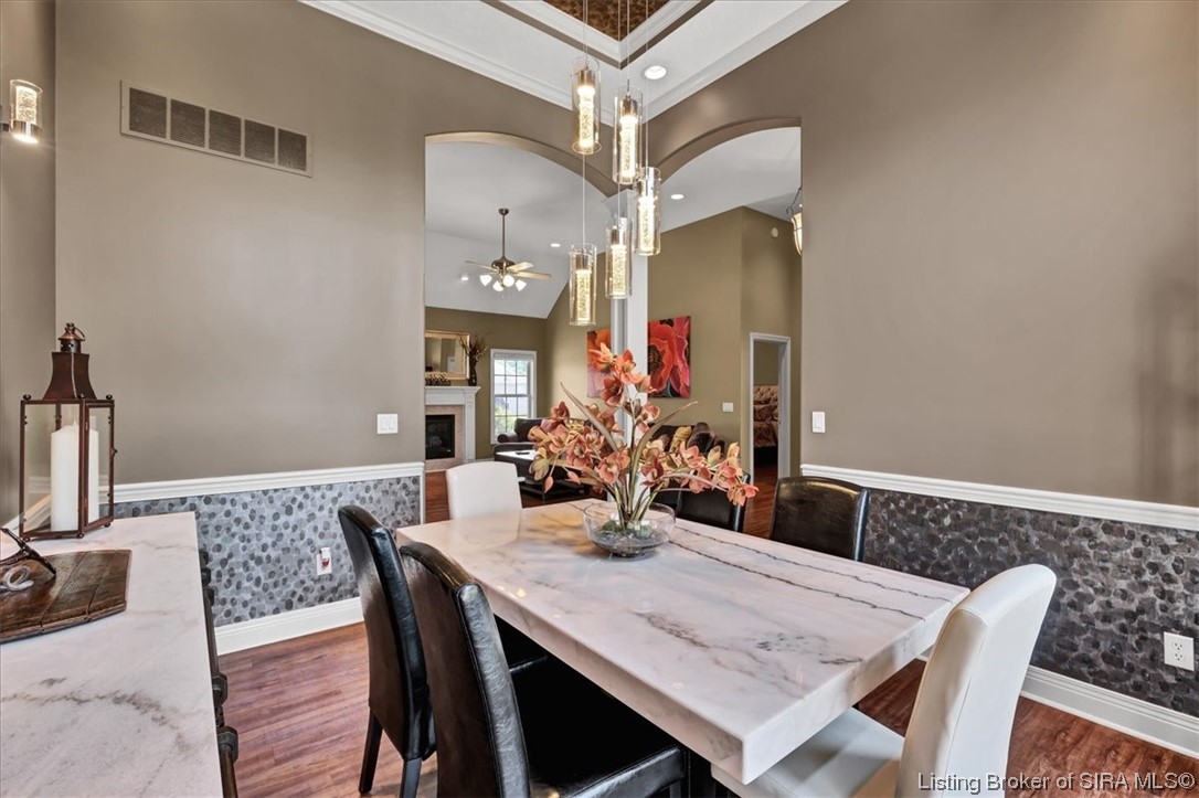 4092 Viewcrest Loop Floyds Knobs, IN 47119 - Photo 10 of 52 Gallery Image 10