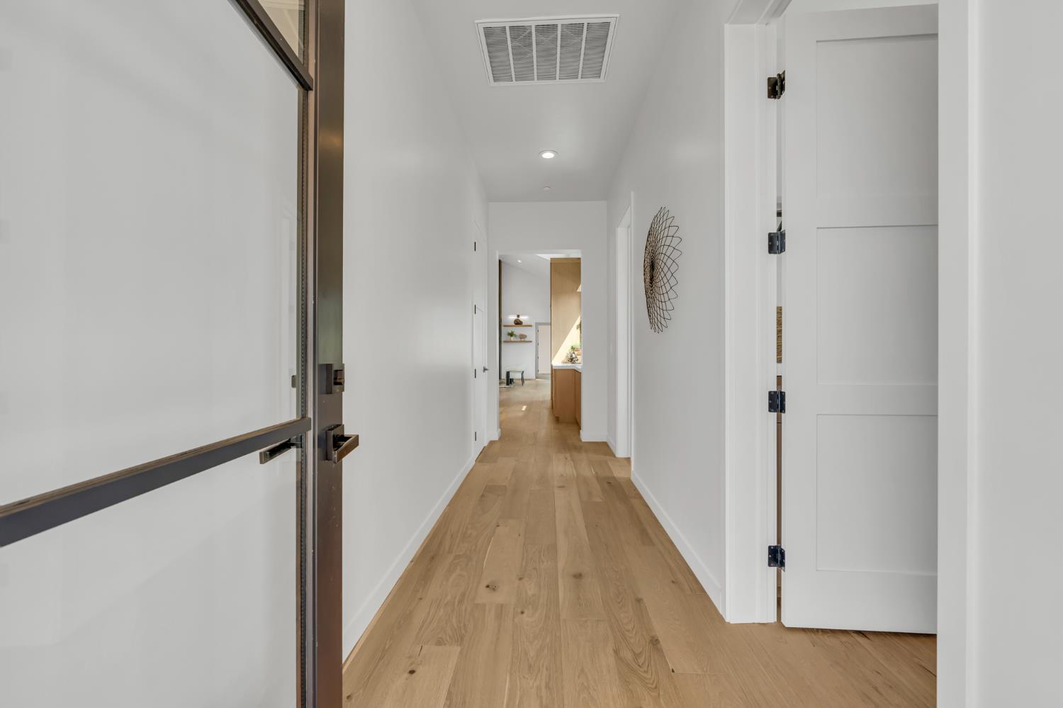 331 Big Ben Road Lincoln, CA 95648 - Photo 8 of 79 Entry from side door.