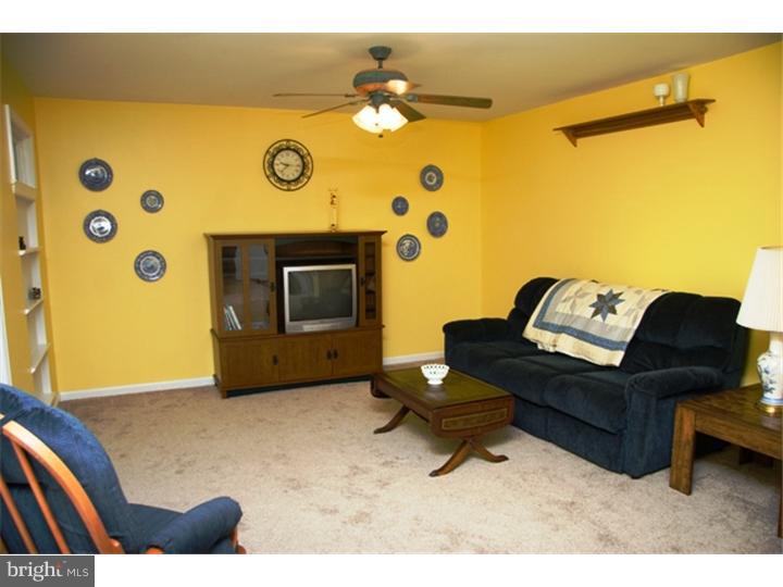 416 Winding Stream Road Spring City, PA 19475 - Photo 18 of 25 Family Room