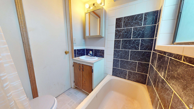 2000 Anderson Jct Road Toquerville, UT 84774 - Photo 24 of 45 Full bath in the basement apartment.