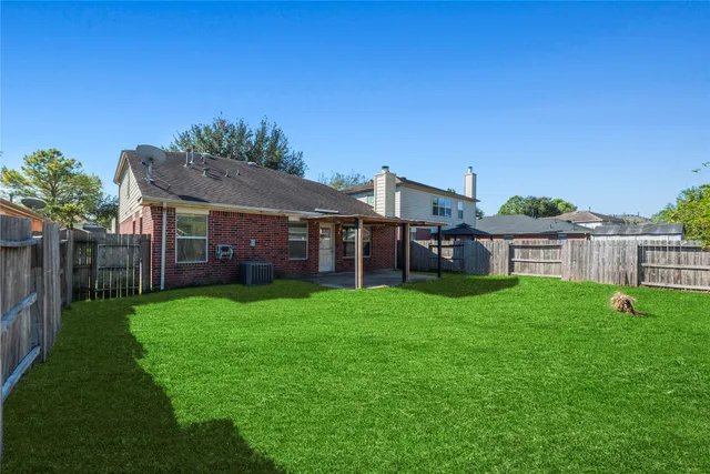 $2,100 | 16602 Grenada Falls Drive, Houston, TX 77095