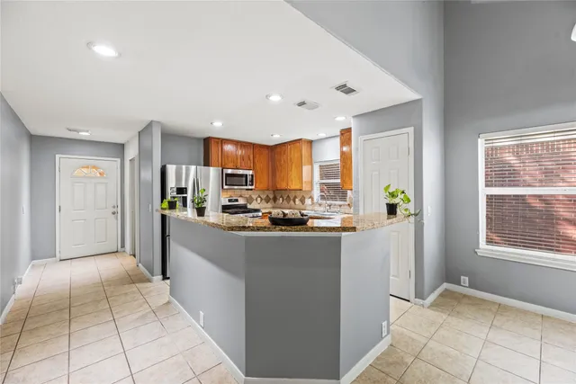 $2,100 | 16602 Grenada Falls Drive, Houston, TX 77095