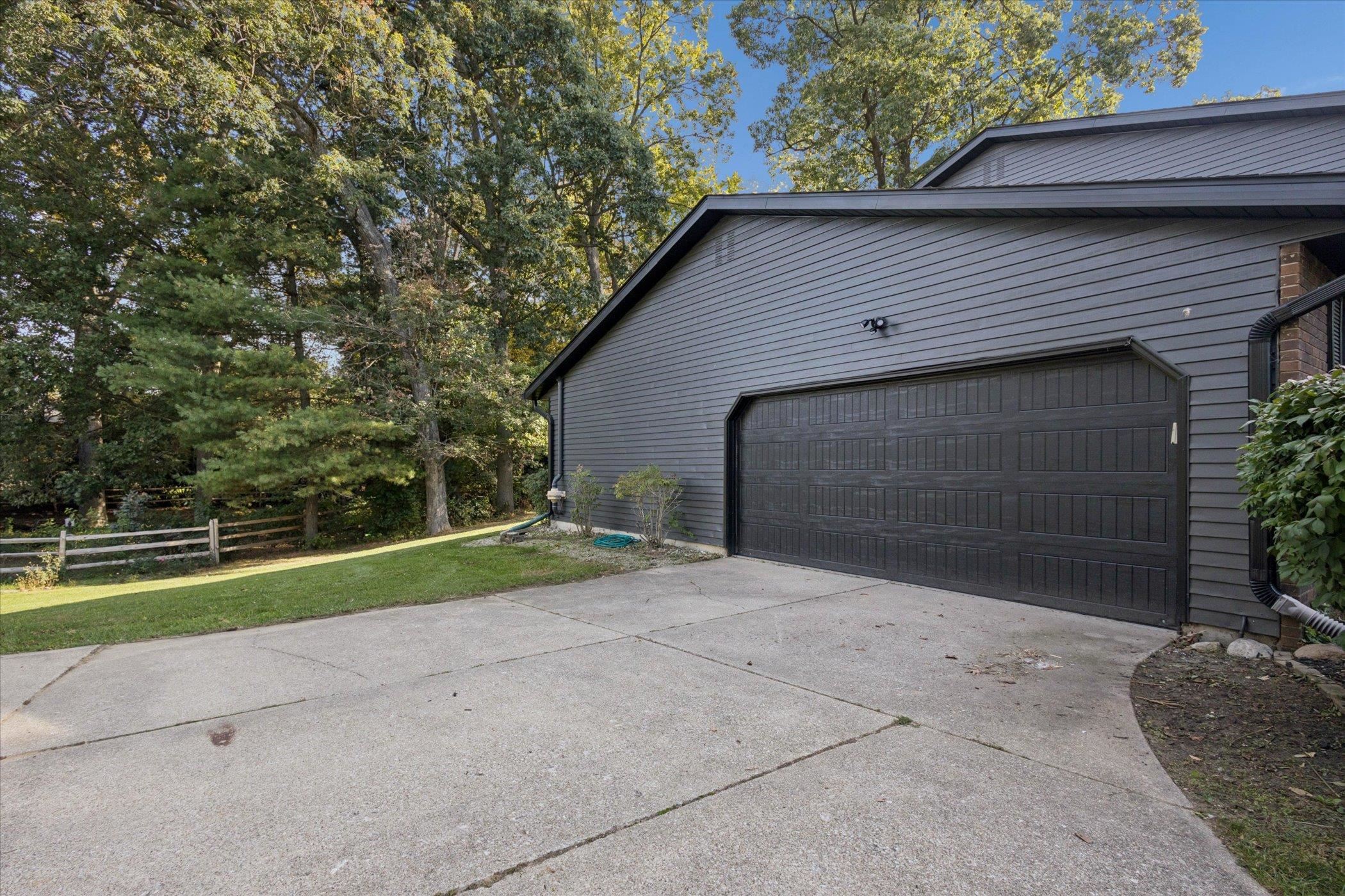 17131 Ridgefield Court Granger, IN 46530 - Photo 4 of 36 Gallery Image 4