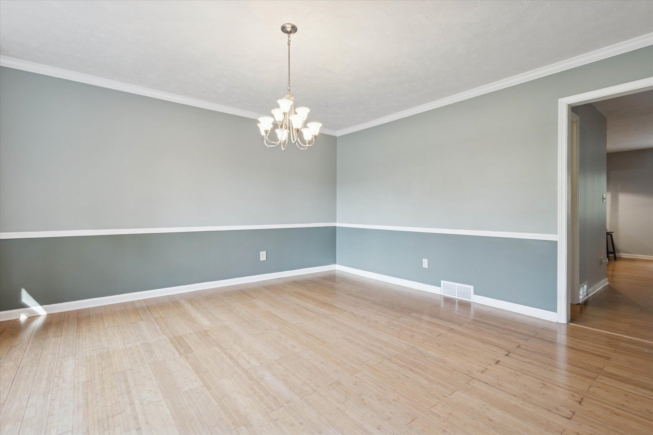 17131 Ridgefield Court Granger, IN 46530 - Photo 8 of 36 Gallery Image 8