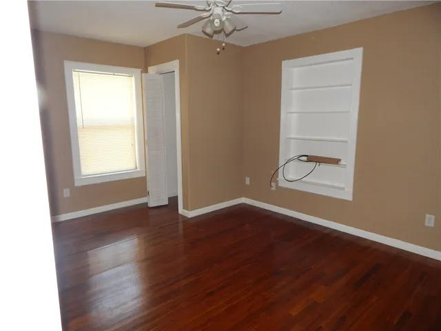 $1,650 | 330 East Cedar Street, Bertram, TX 78605