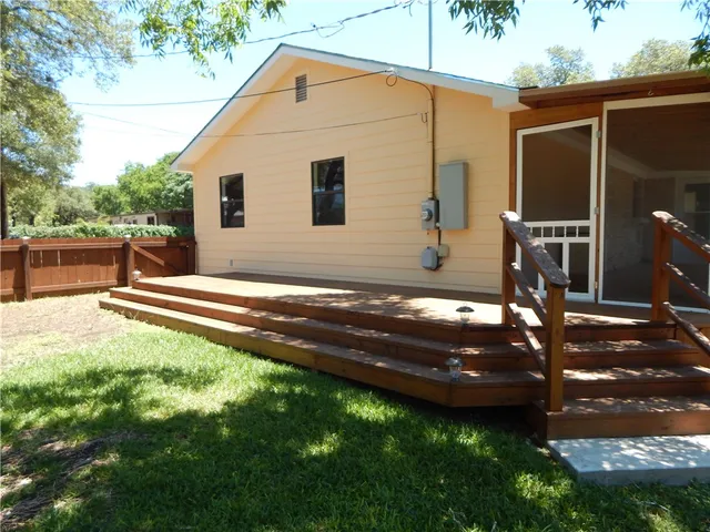 $1,650 | 330 East Cedar Street, Bertram, TX 78605