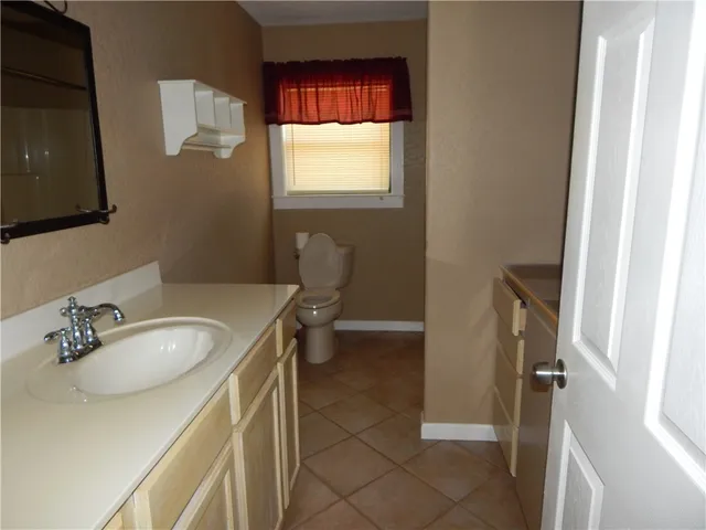 $1,650 | 330 East Cedar Street, Bertram, TX 78605