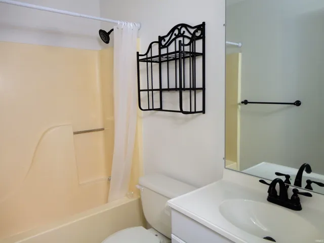 $315,000 | 1313-1315 South Hickory Grove Lane, Bloomington, IN 47403