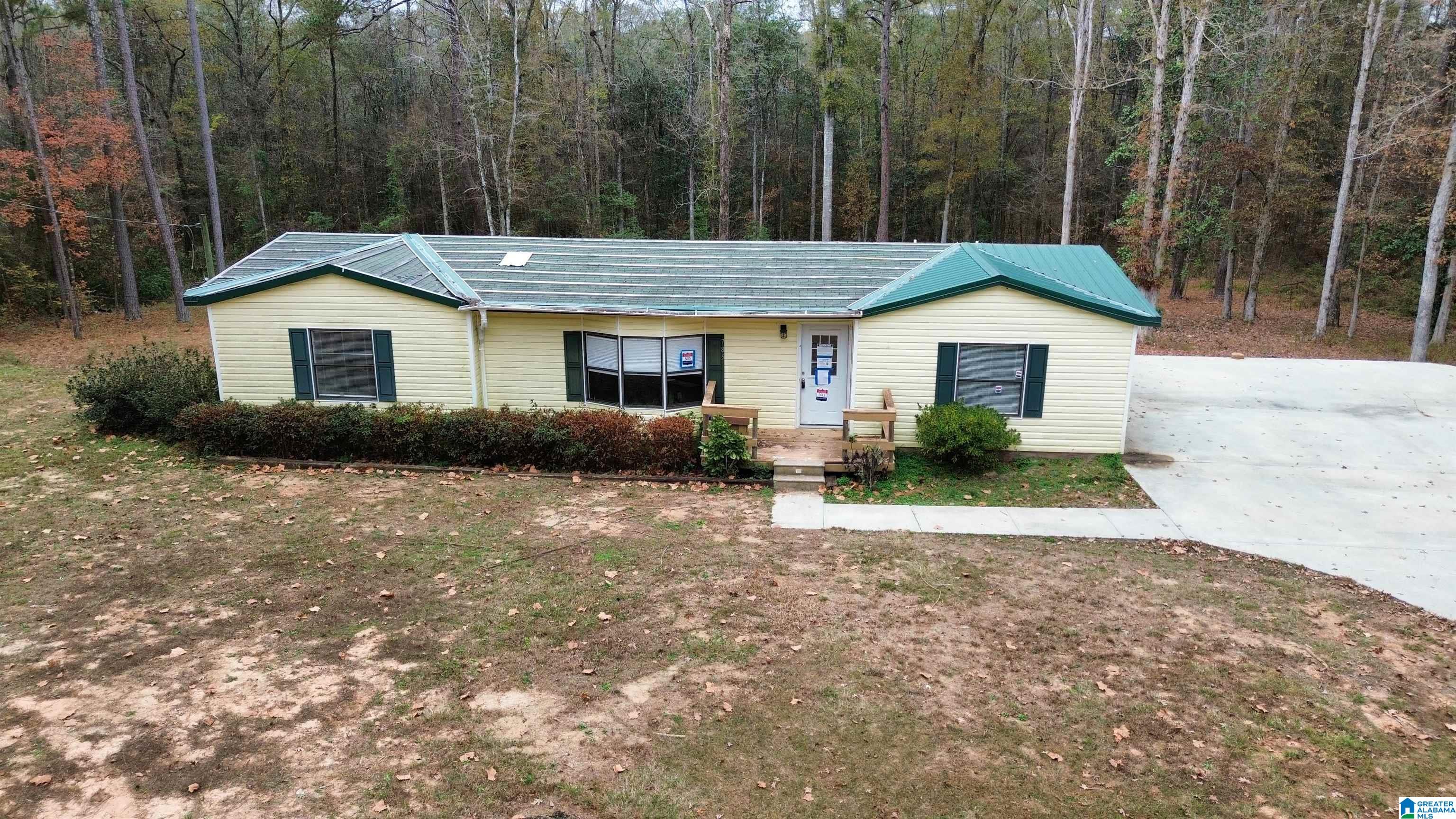 785 Marvin Parker Road Ozark, AL 36360 - Photo 2 of 30