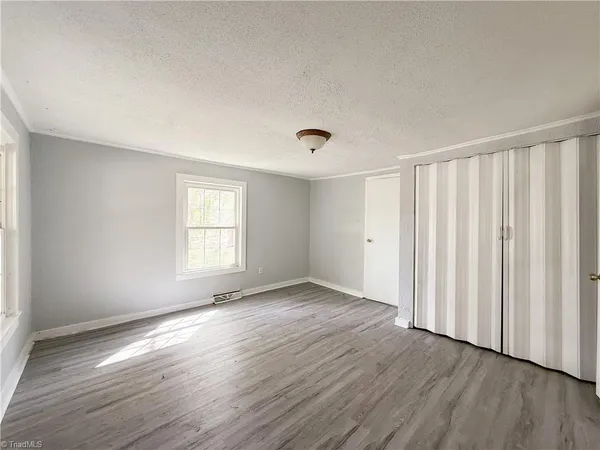 $125,000 | 1535 East Fairfield Road, High Point, NC 27263