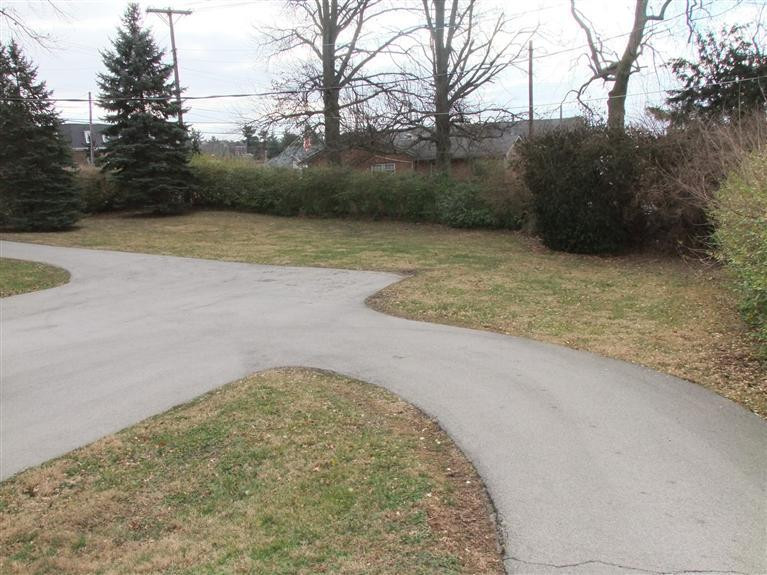 832 Raven Road Lexington, KY 40502 - Photo 3 of 8 Photo 3