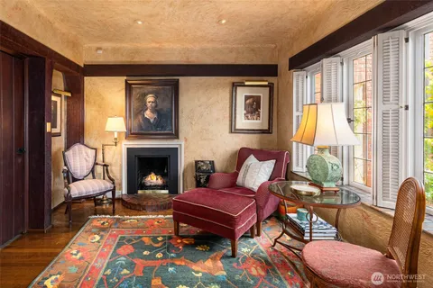 $6,300,000 | 300 Maiden Lane East, Seattle, WA 98112