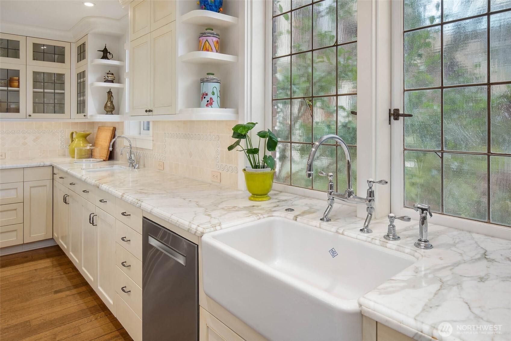 300 Maiden Lane East Seattle, WA 98112 - Photo 26 of 40